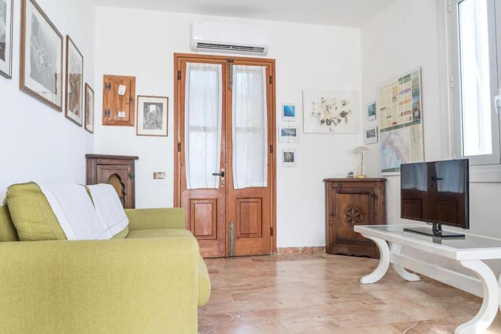 Вилла La Finestra Sul Mare A Drignana Вернацца Экстерьер фото