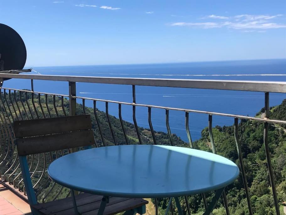 Вилла La Finestra Sul Mare A Drignana Вернацца Экстерьер фото